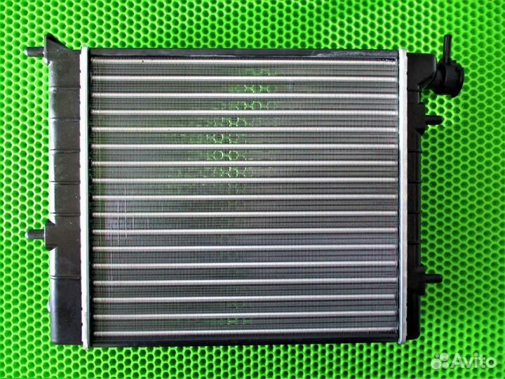 Радиатор охлаждения Hyundai Accent Трубчатый