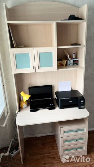 Письменный стол для школьника бу