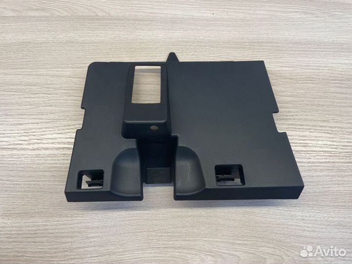 Крышка бардачка LADA X-Ray