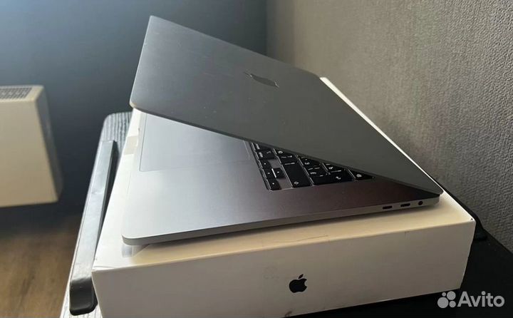 MacBook Pro 16 2019 ростест