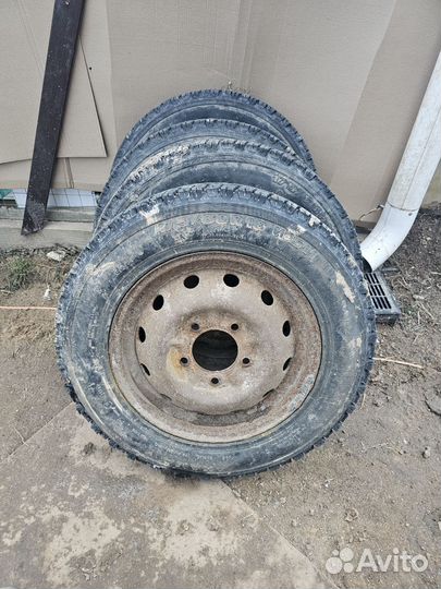 Колеса на машину