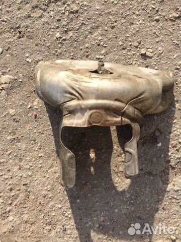 Тепловой кожух выпускного коллектора Пежо 206