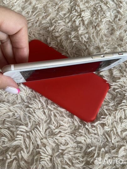 Телефон iPhone 6