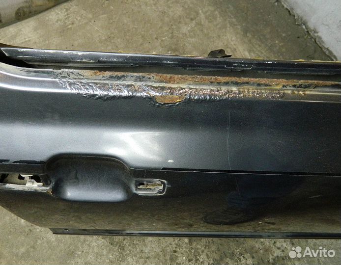 Дверь передняя правая VW Vento