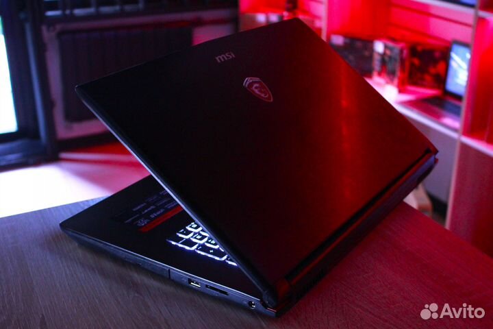 Игровой ноутбук Msi 17.3 GTX Core i7 IPS SSD