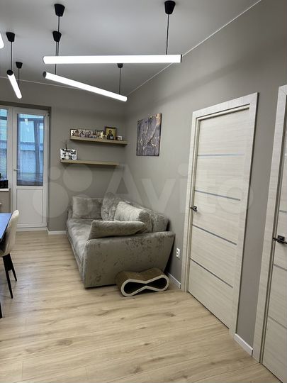 2-к. квартира, 90 м², 1/3 эт.