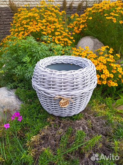 Кашпо из ротанга