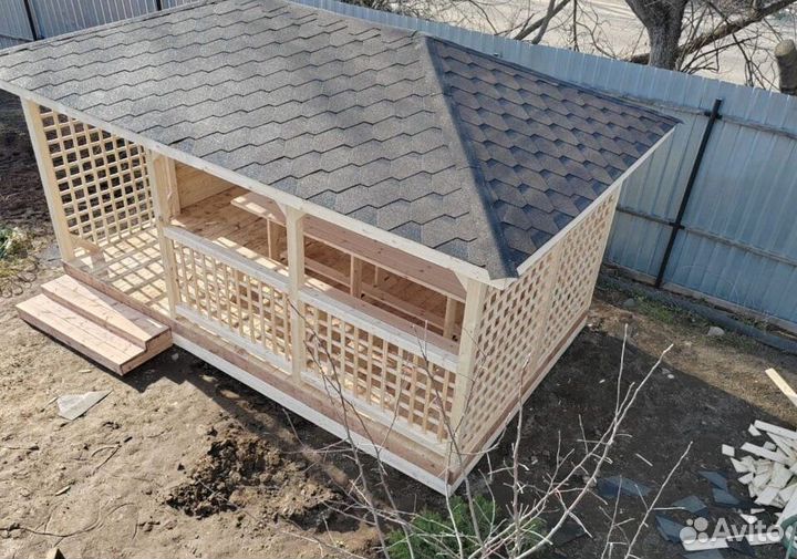 Беседка из дерева