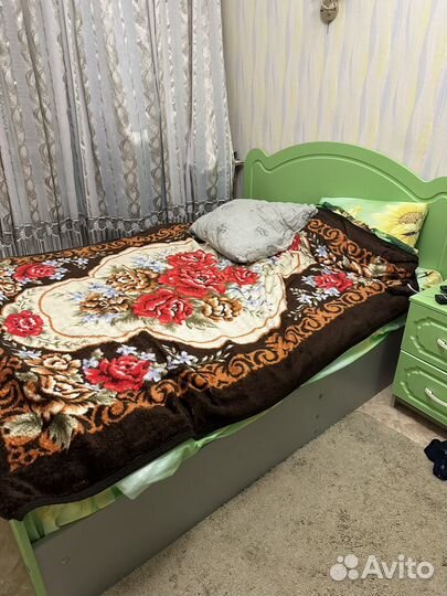 Спальный гарнитур бу
