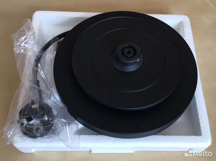 Подставка для чайника Siemens Porsche TW911P2, нов