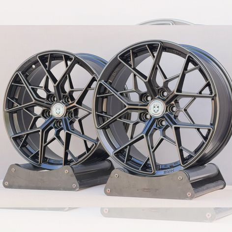 Литые диски HRE FF10 8×R18 5×114.3