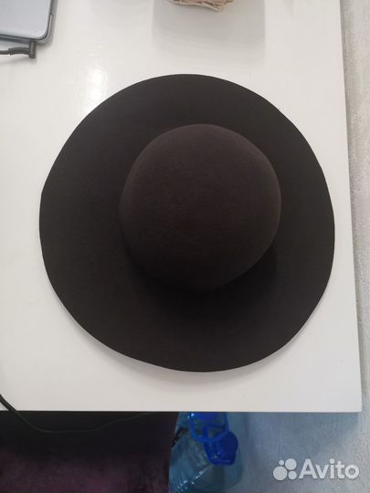 Шляпа женская с широкими полями