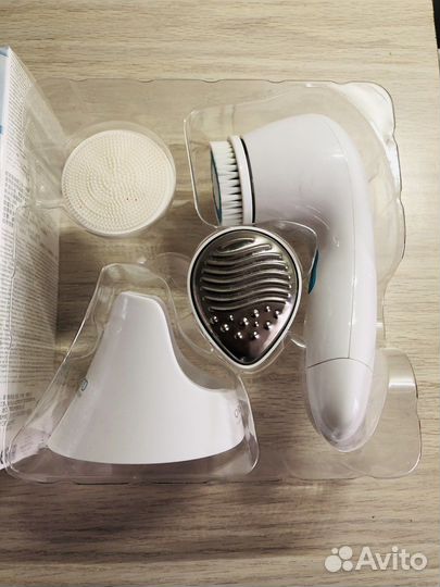 Аппарат для массажа и очищения Skinpro Sonic