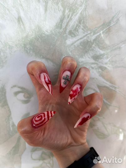 Маникюр (прайс в описании)