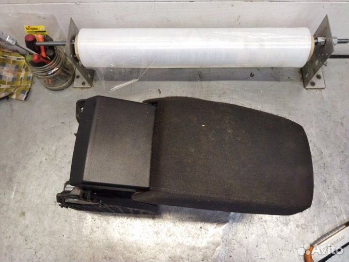 Подлокотник Skoda Octavia А5 1.8 cdaa 2011