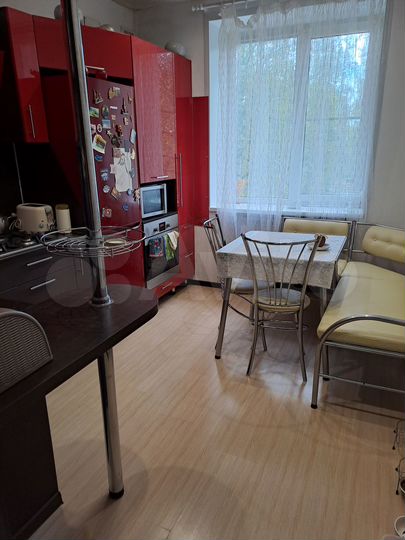 3-к. квартира, 84 м², 3/3 эт.