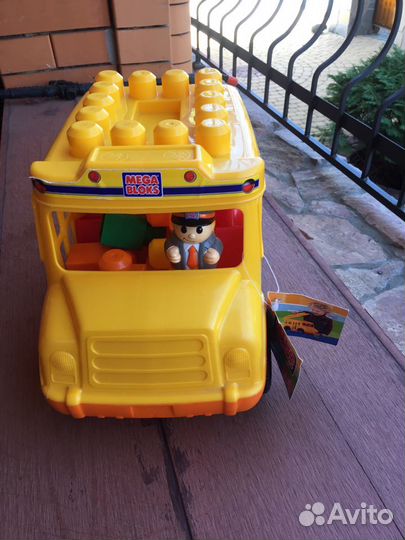 Игрушка автобус из серии “Мегаблоки»,новый