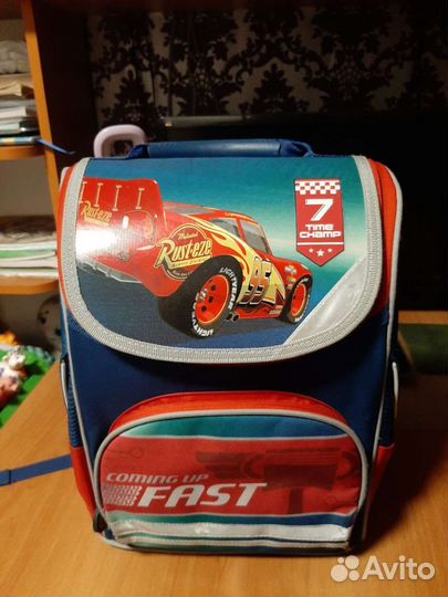 Школьный рюкзак