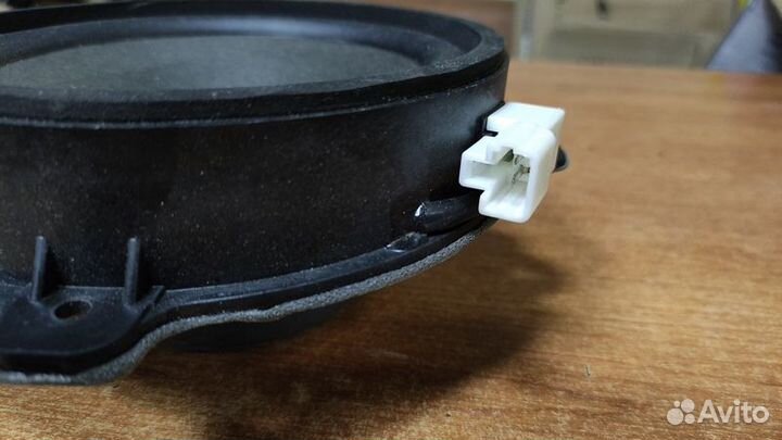 Динамик chevrolet captiva передний