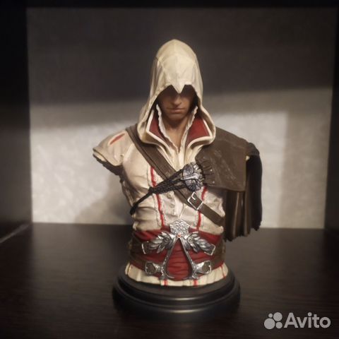 Фигурка (бюст) Эцио Аудиторе (Assassin's Creed) купить в Москве | Хобби ...