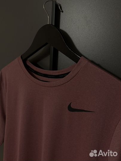 Футболка Nike размер M