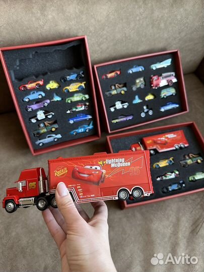 Подарочный набор Тачки Маквин новый