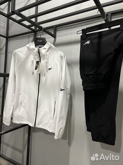 Спортивные костюмы