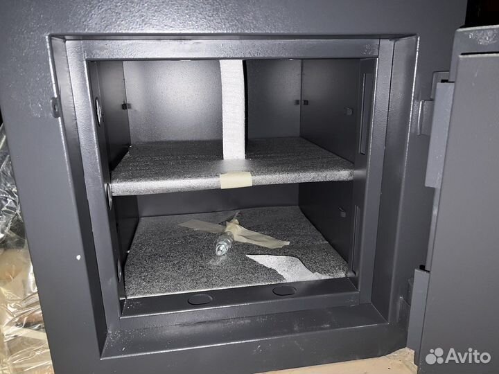 Взломостойкий сейф. Valberg Форт 50 KL