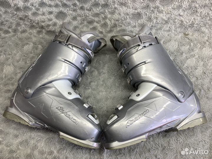 Горнолыжные ботинки 25см nordica One 45