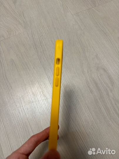 Apple silicone case iPhone 12 pro max желтый