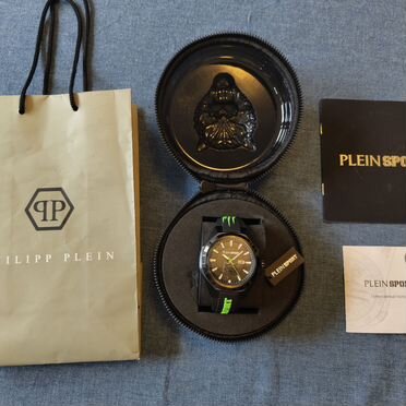 Новые часы Philipp Plein Sport,оригинал, кварцевые