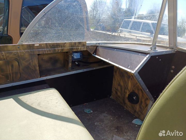 Продам лодку прогресс 2м