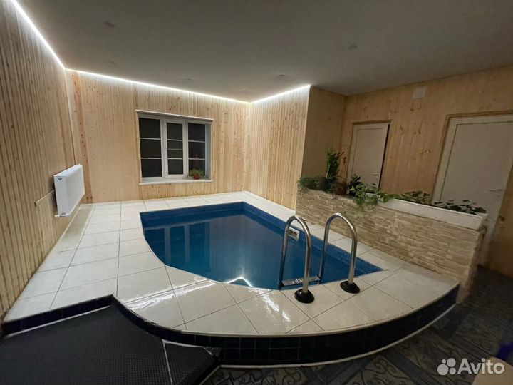 Баня с бассейном
