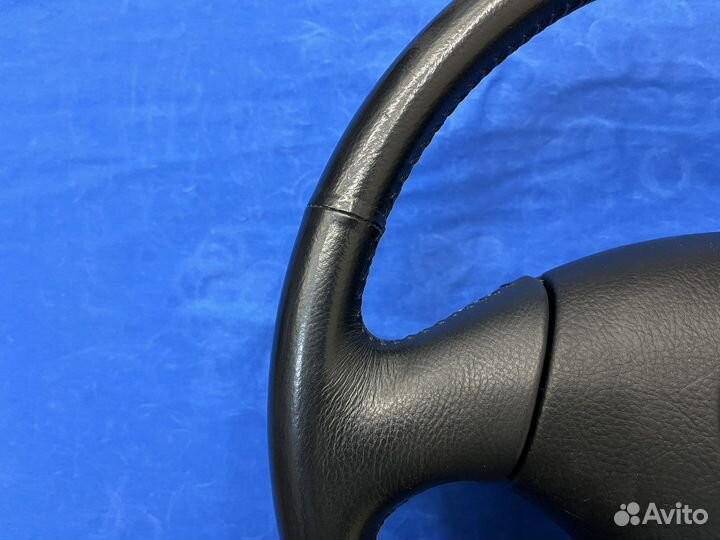 Оригинальный кожаный руль Toyota