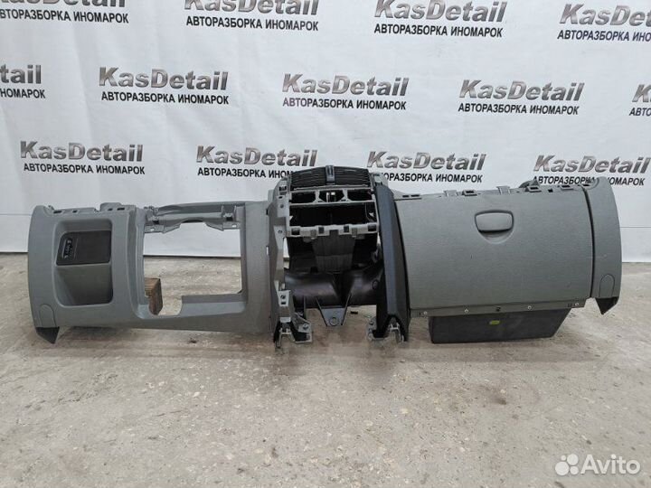 Торпедо Renault Clio хэтчбек (комби) K4JB 711 2002