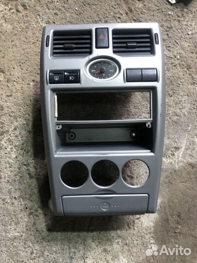 Консоль панели приора 1