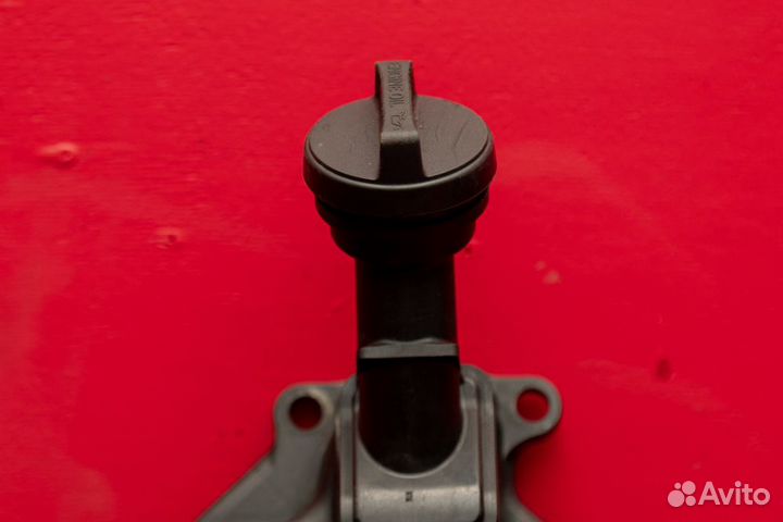 Клапанная крышка правая Toyota Land Cruiser 200