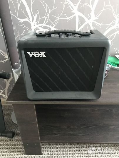 Электрогитра и комбик