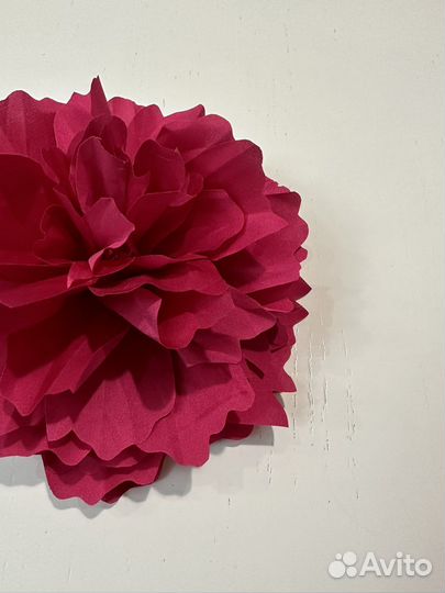 Цветок брошь