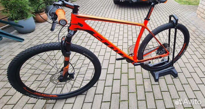 Карбоновый Scott Scale 935