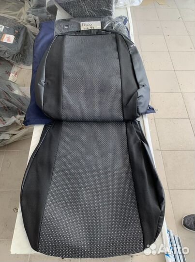 Автомобильные чехлы Volkswagen Polo с 10 года