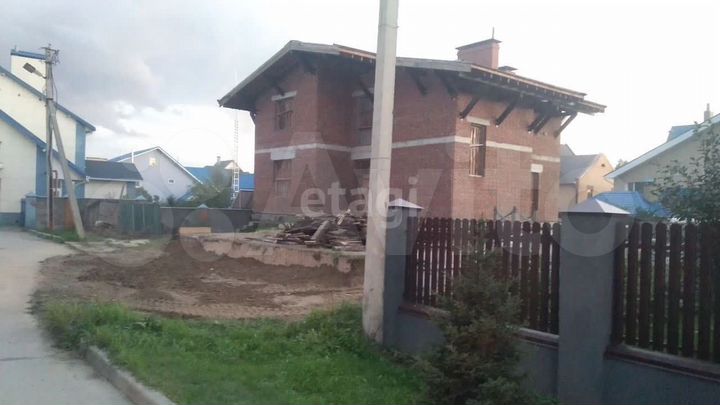 Дом 330 м² на участке 9,1 сот.