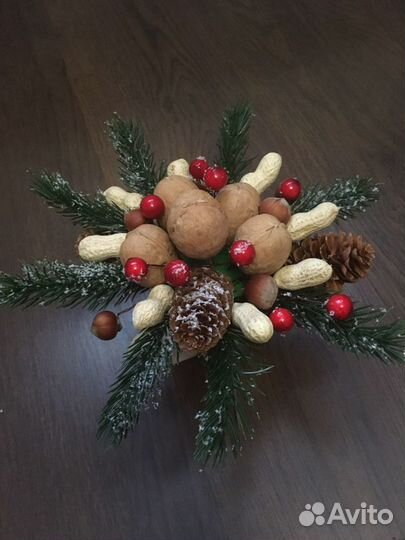 Букет из орехов к Новому Году