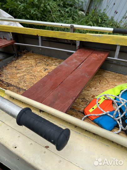 Продам лодку с мотором и прицепом