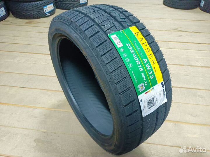 Kapsen SnowShoes AW33 235/40 R18 95H