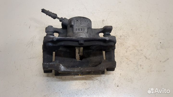 Суппорт левый передний BMW 1 F40 2019