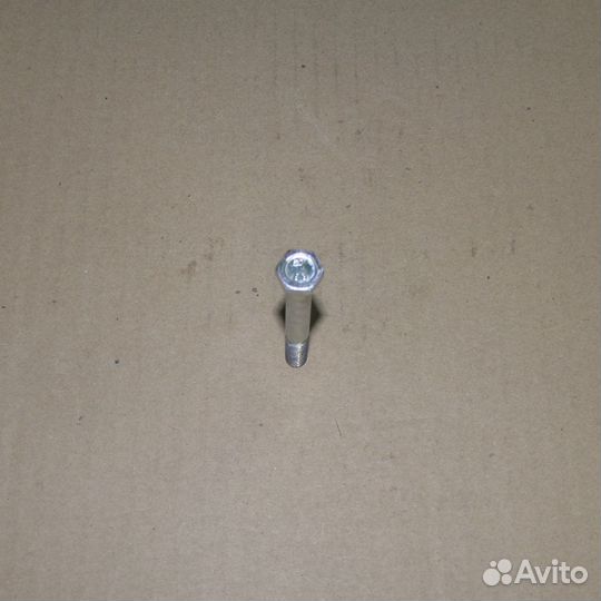 Болт М 8*1,25* 70 (8,8 S13) стяжки подвесной опоры