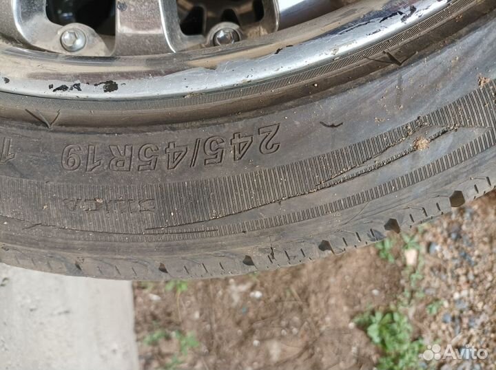 Продам колеса 3 шт на 19