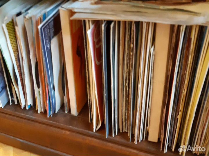 Пластинки виниловые. Очень много