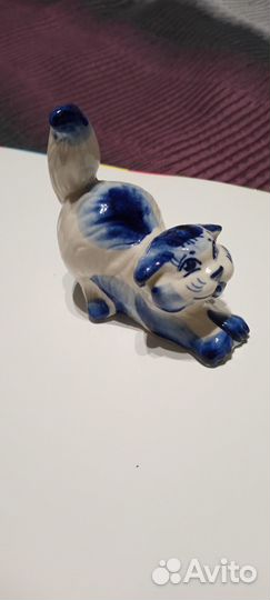 Статуэтка фарфор